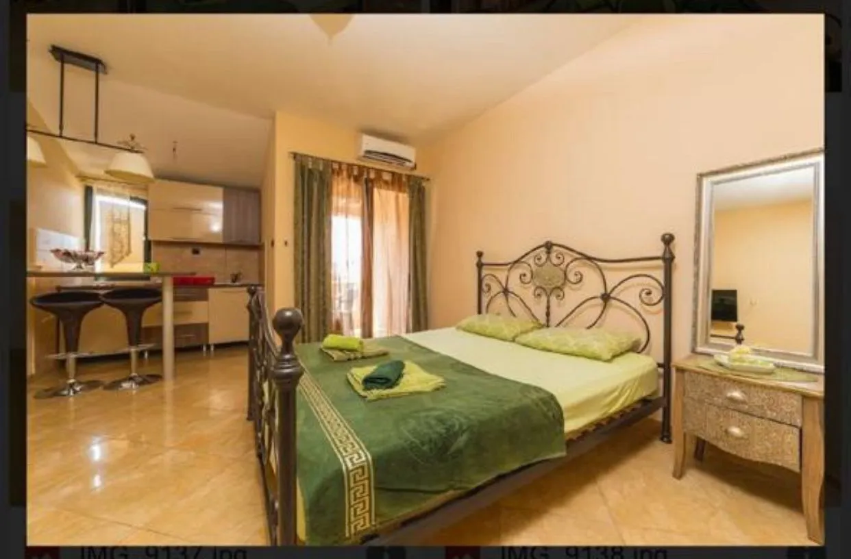 Izdavanje, kuća, 280m², Centar, Budva