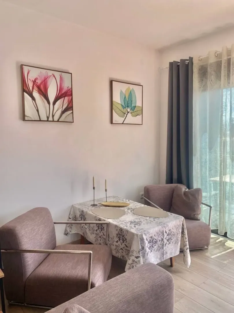 Rent, one bedroom apartment, 41m², Centar, Budva