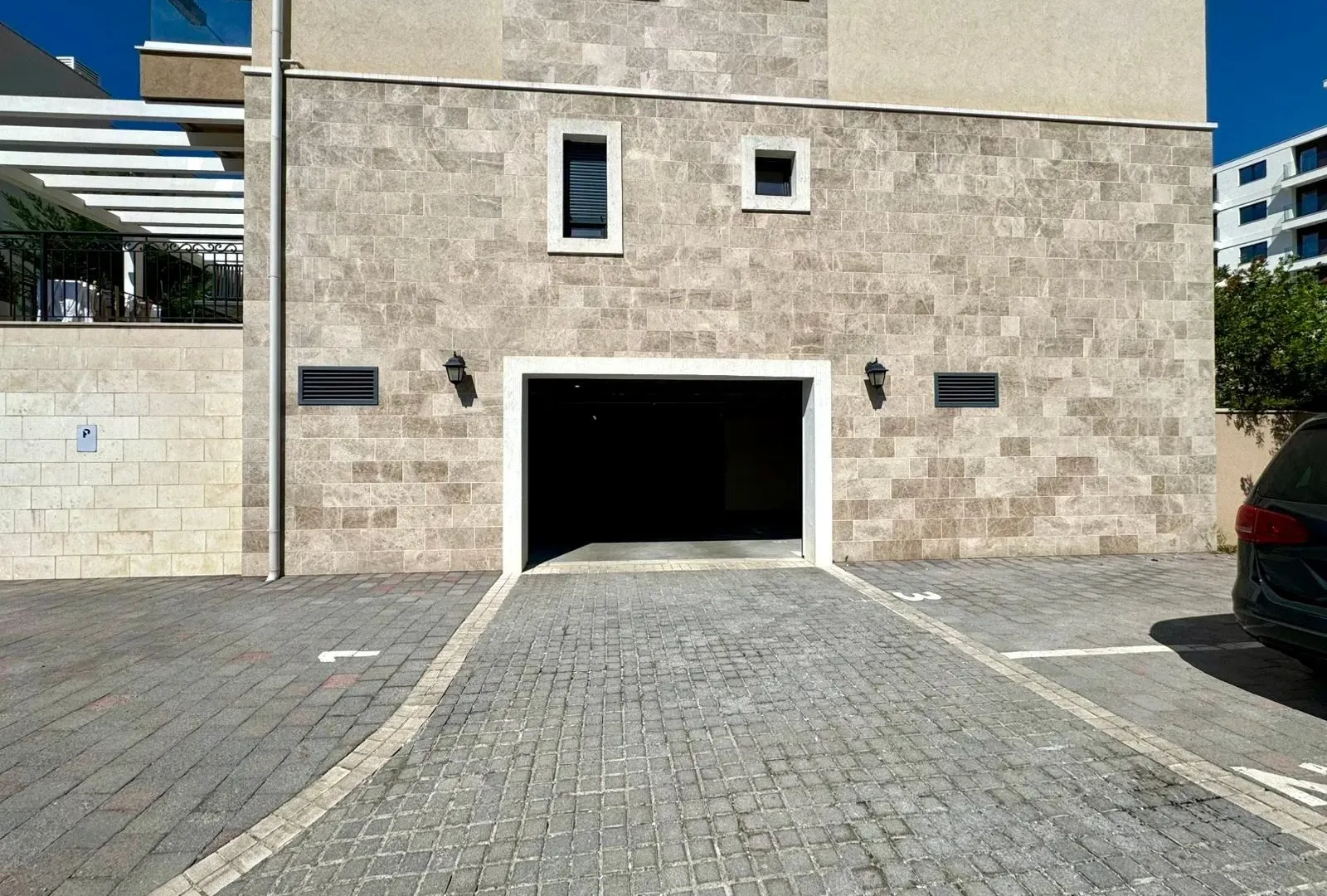 Sale, three bedroom apartment, 76m², Kava, Tivat