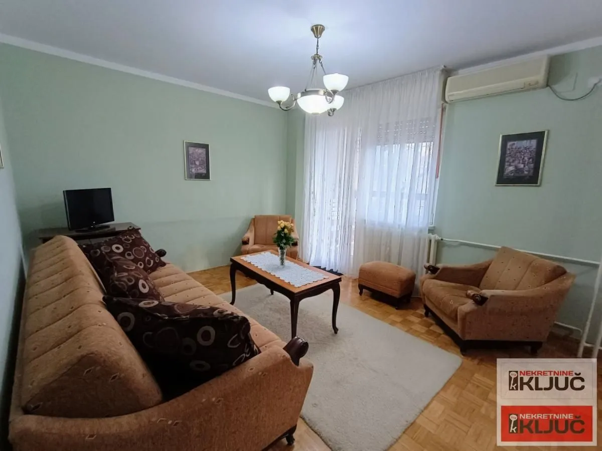 Izdavanje, trosoban stan, 70m², Novo naselje, Novi Sad