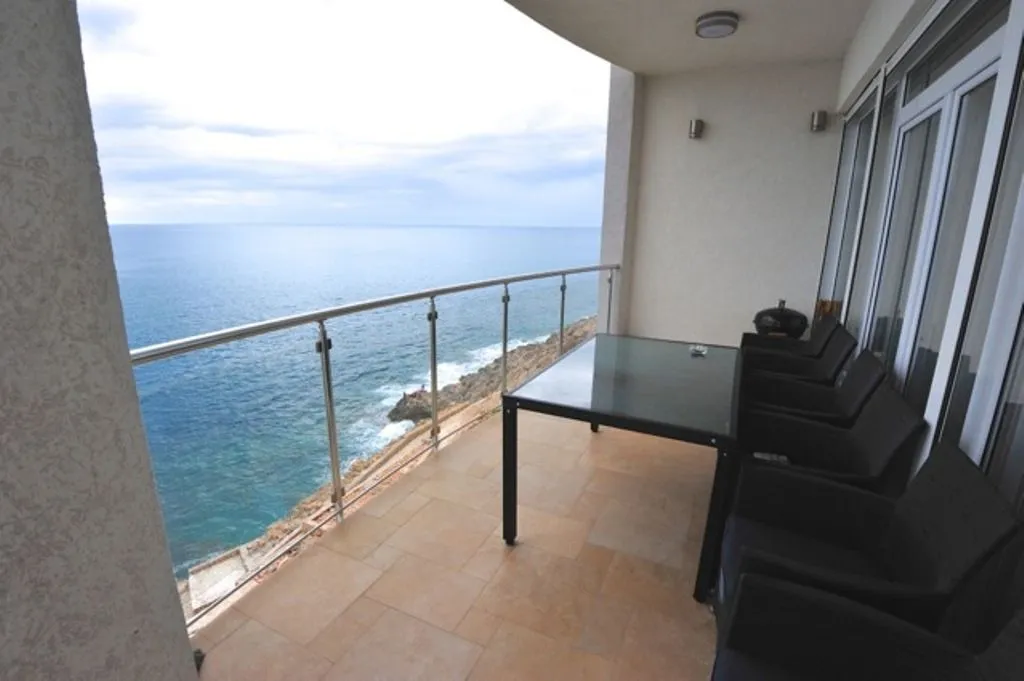 Sale, apartment, 179m², Dobra Voda, Bar