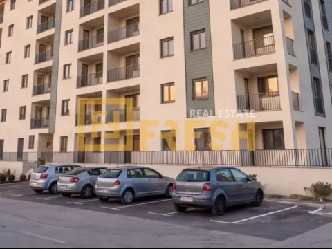 Prodaja, jednosoban stan, 43m², Krivi Most, Podgorica - image 2
