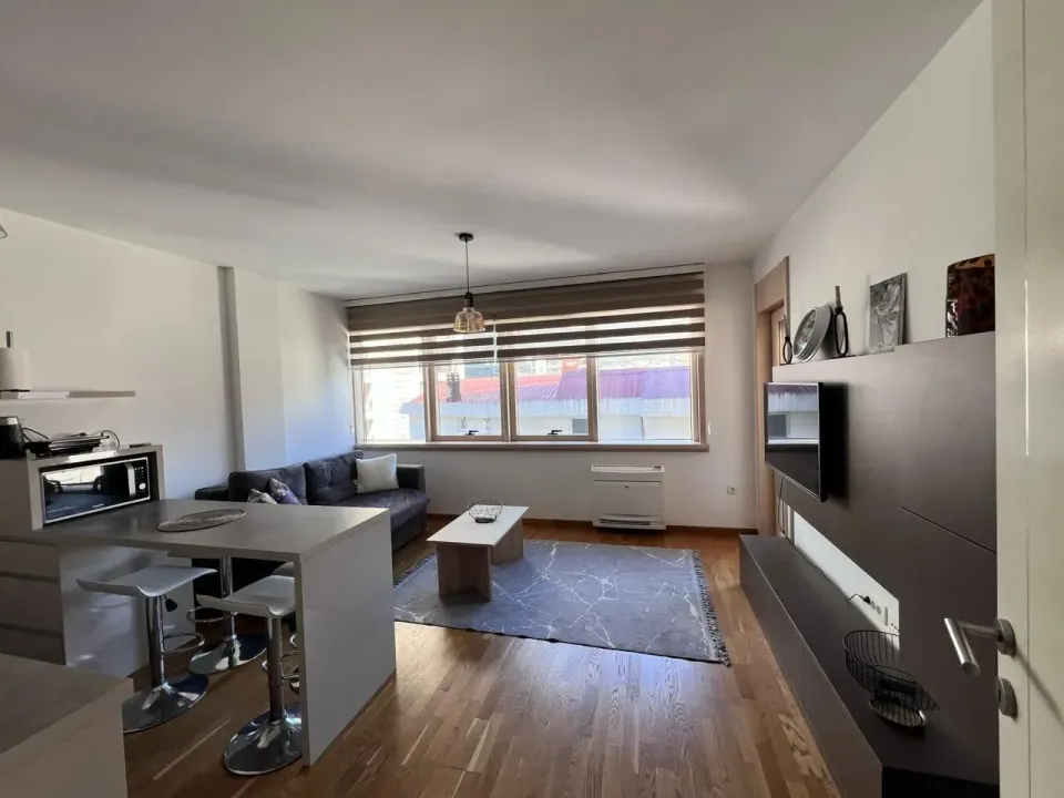 Rent, one bedroom apartment, 50m², Centar, Budva