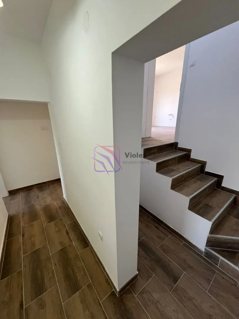 Prodaja, kuća, 343m², Zabjelo, Podgorica