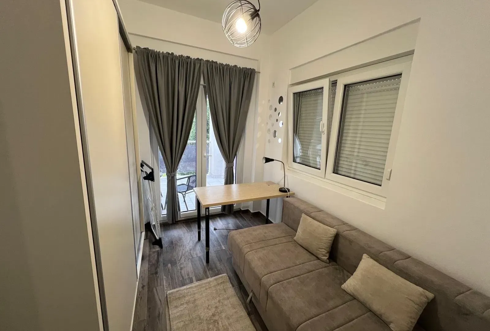 Izdavanje, dvosoban stan, 56m², Marići, Tivat
