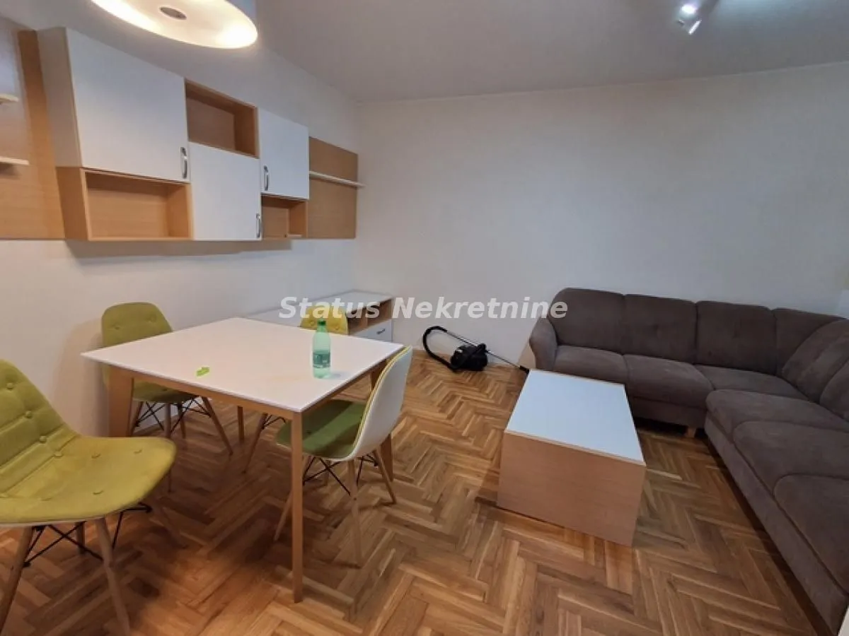 Izdavanje, dvosoban stan, 43m², Grbavica, Novi Sad Sve Podlokacije