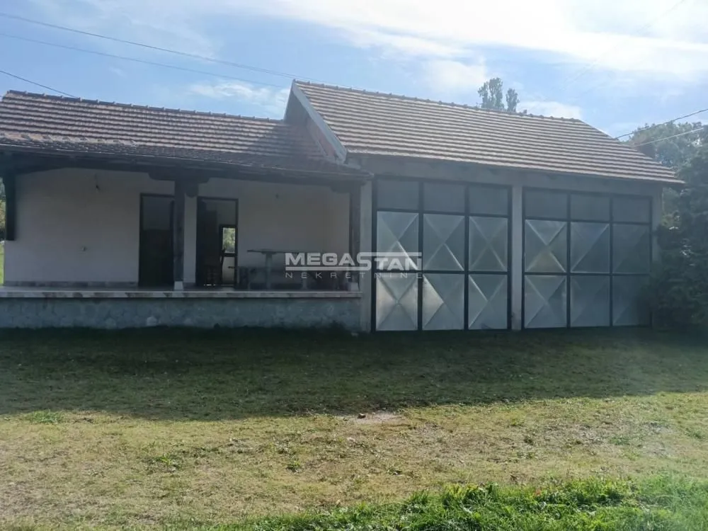 Prodaja, kuća, 191m², Lazarevac, Beograd