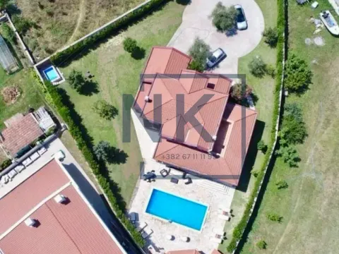 Izdavanje, kuća, 330m2, Zeta, Podgorica Izdavanje, kuća, 330m2, Zeta, Podgorica