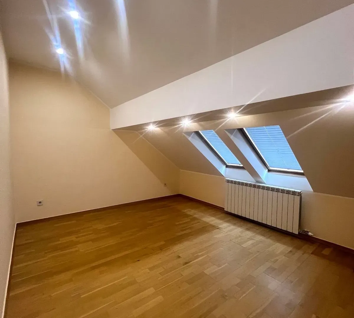 Rent, four bedroom apartment, 115m², Dedinje Sve Podlokacije, Beograd