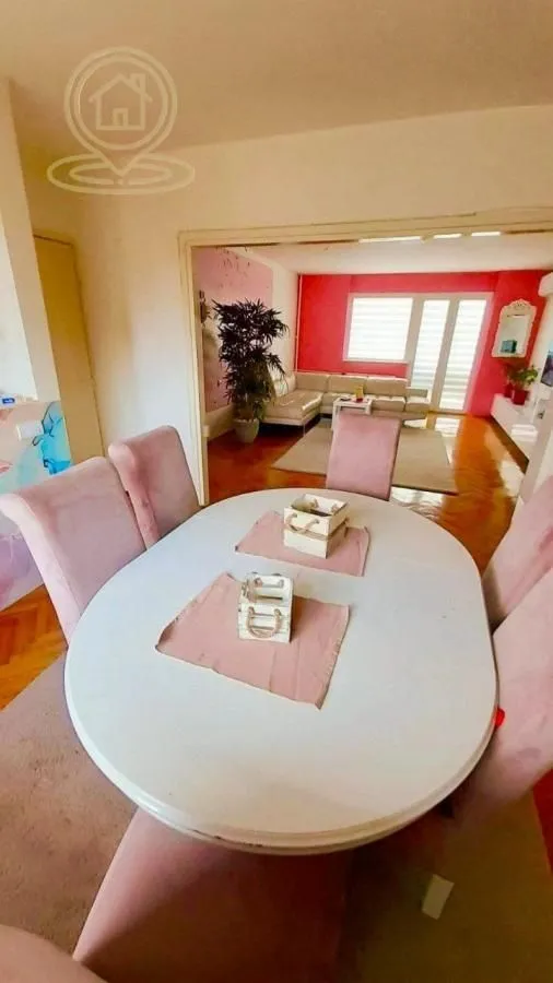 Prodaja, četvorosoban stan, 110m², Medijana, Niš