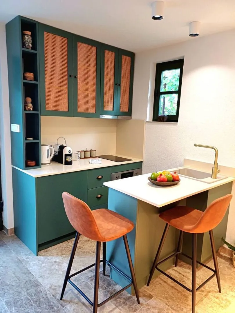 Izdavanje, stan, 19m², Mrčevac, Tivat