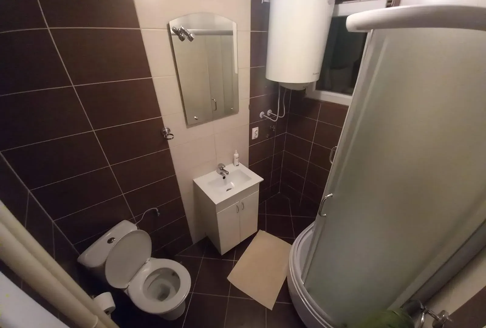 Izdavanje, trosoban stan, 70m², Vračar Centar, Vračar Sve Podlokacije