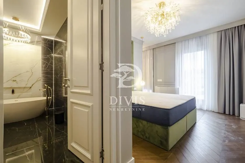 Prodaja, trosoban stan, 115m², Vračar Sve Podlokacije, Beograd