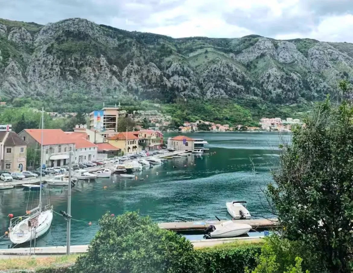 Prodaja, jednosoban stan, 42m², Stari Grad Kotor, Kotor