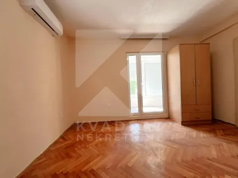 Rent, one bedroom apartment, 50m², Zagorič, Podgorica - image 5