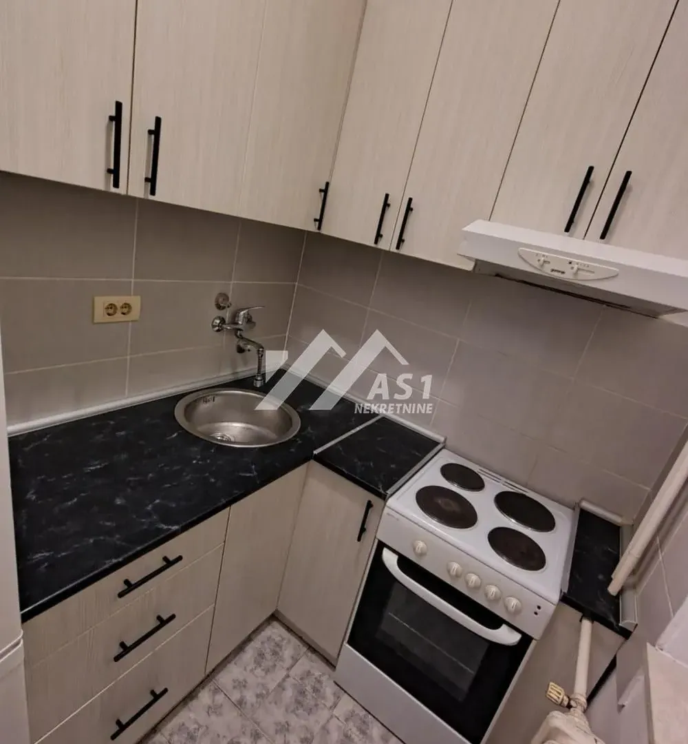 Prodaja, jednosoban stan, 29m², Detelinara, Novi Sad Sve Podlokacije