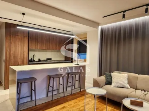 Rent, apartment, 78m², Južni Bulevar, Vračar Sve Podlokacije - image 8