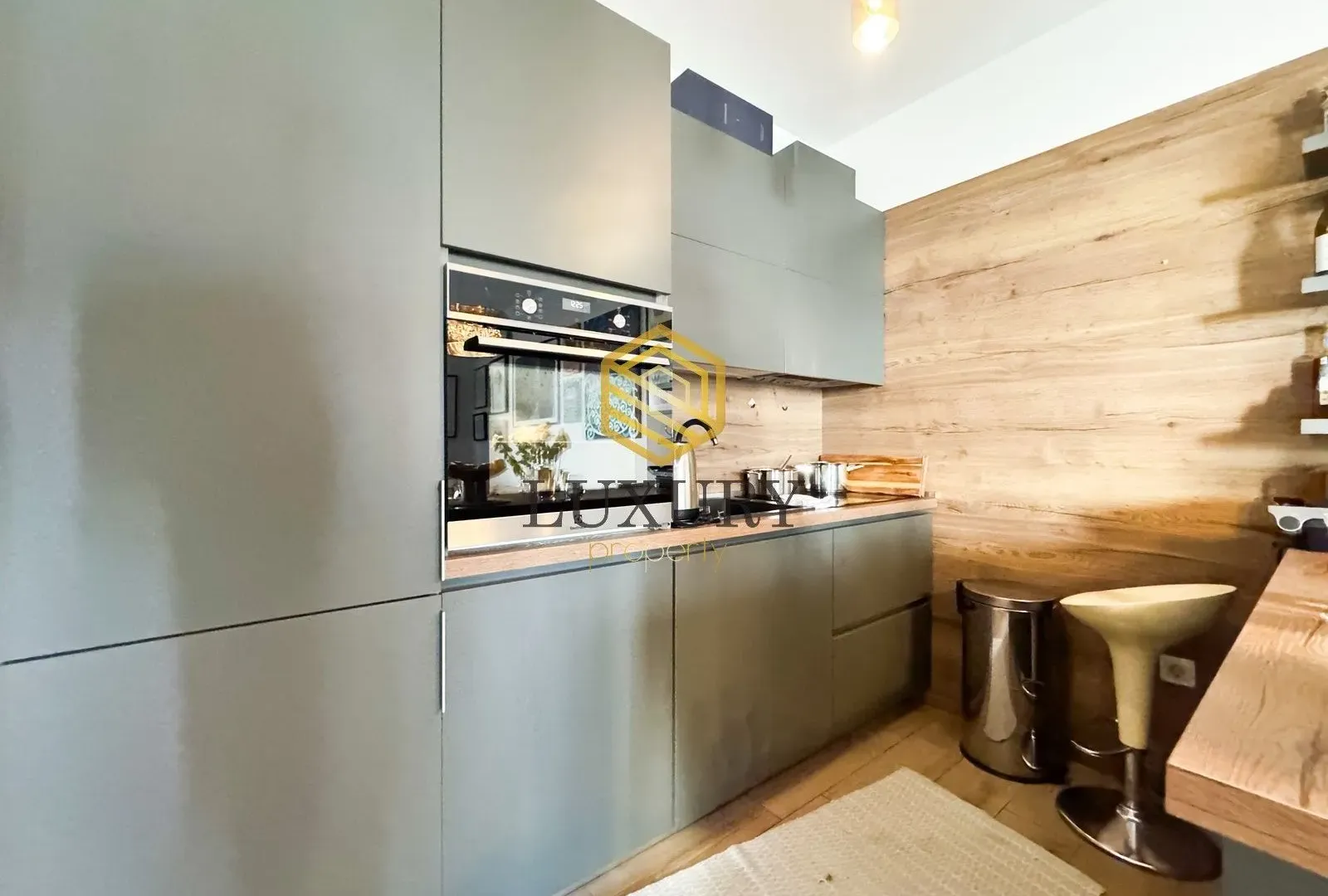 Prodaja, dvosoban stan, 63m², Dalmatinska ulica, Podgorica