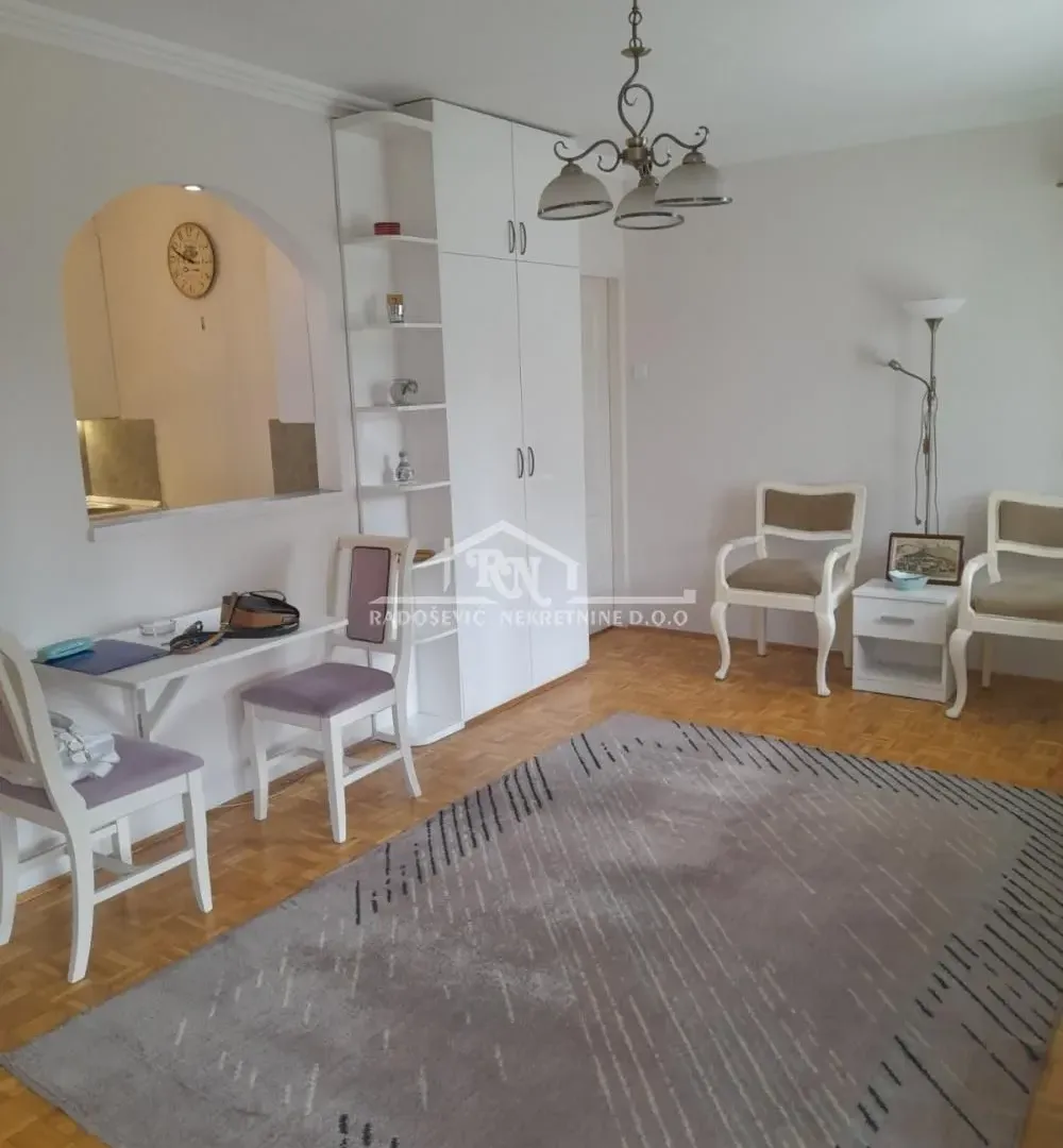 Rent, one bedroom apartment, 41m², Čukarica, Beograd