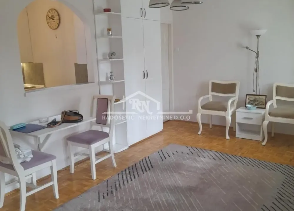 Rent, one bedroom apartment, 41m², Čukarica, Beograd