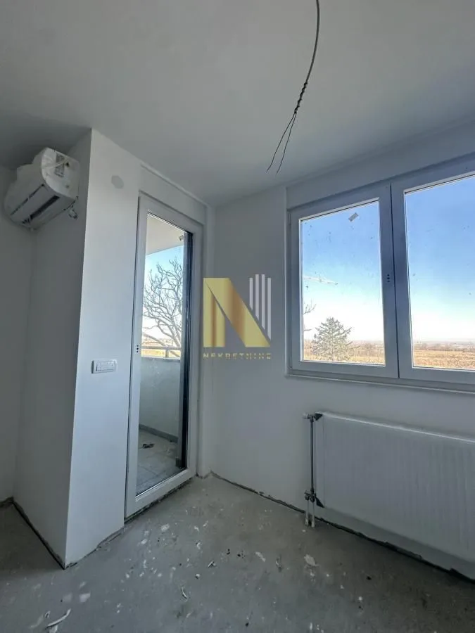 Prodaja, trosoban stan, 60m², Petrovaradin, Novi Sad