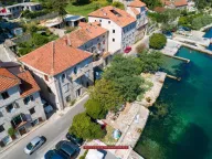 Prodaja, kuća, 321m², Prčanj, Kotor - image 6