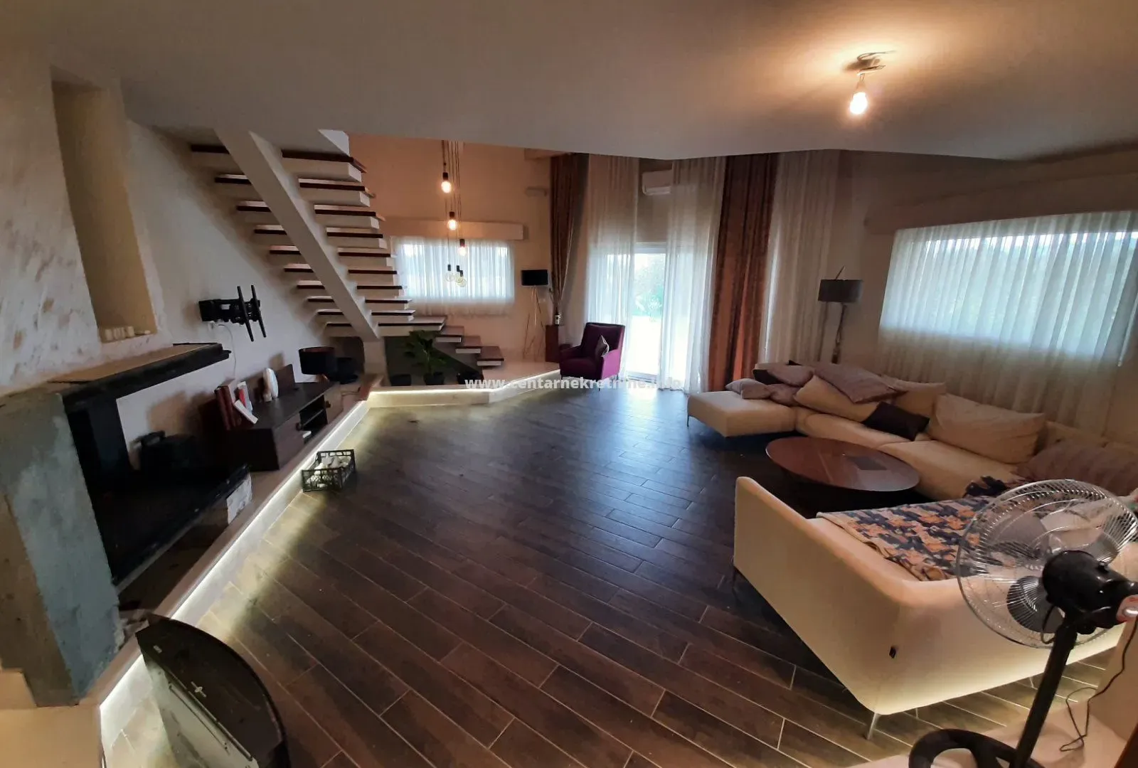 Prodaja, kuća, 420m², Grlić, Danilovgrad
