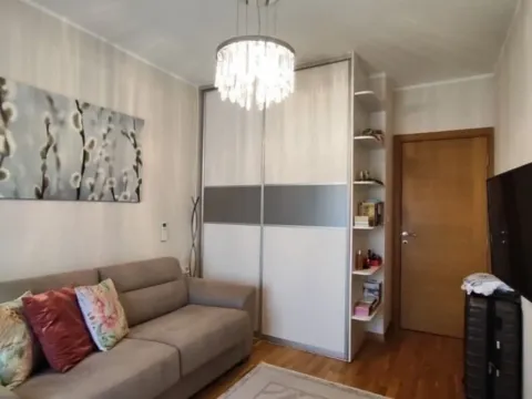 Sale, three bedroom apartment, 100m², City Kvart, Podgorica - image 5