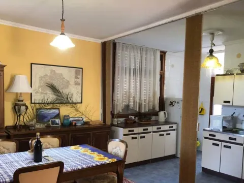 Sale, house, 300m², Šušanj, Bar - image 4