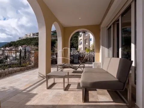 Sale, two bedroom apartment, 152m², Luštica Bay, Tivat - image 3