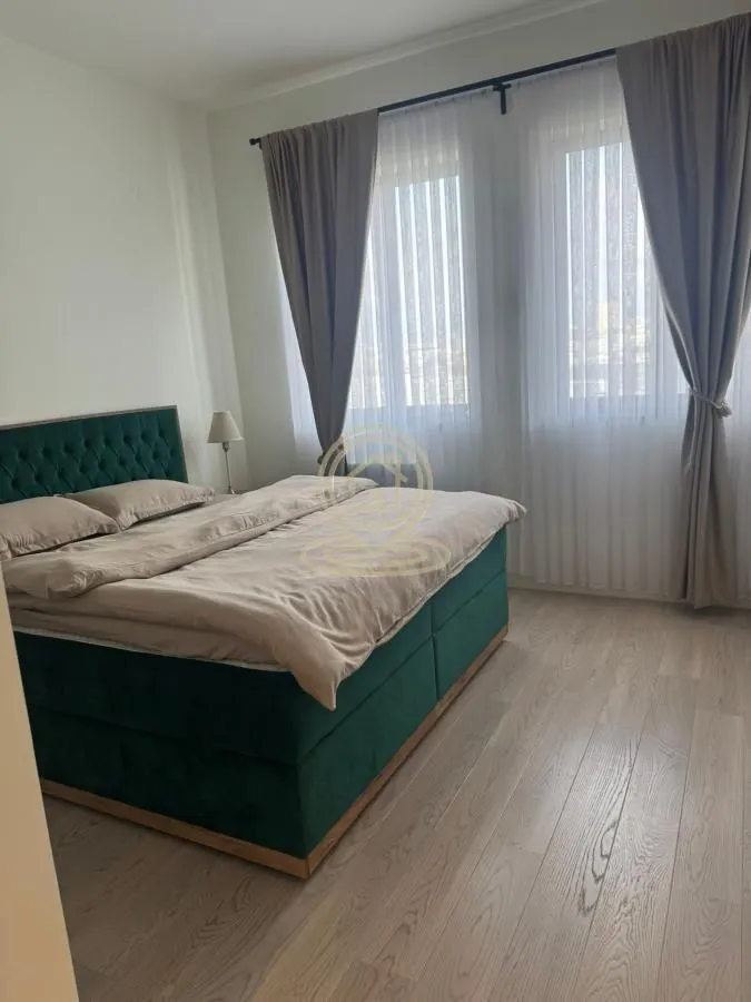 Rent, four bedroom apartment, 110m², Savski Venac, Beograd