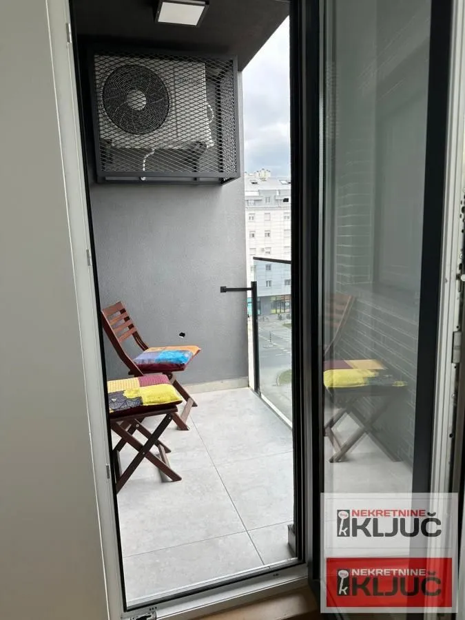 Izdavanje, jednosoban stan, 40m², Novo naselje, Novi Sad
