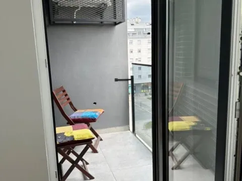Izdavanje, jednosoban stan, 40m², Novo naselje, Novi Sad - image 22