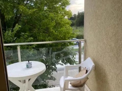 Izdavanje, jednosoban stan, 49m², Šušanj, Bar - image 10