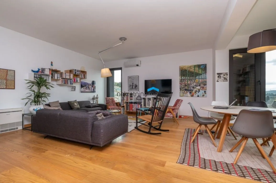 Prodaja, trosoban stan, 142m², Centar, Podgorica