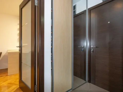 Rent, two bedroom apartment, 60m², Pod Goricom, Podgorica - image 4