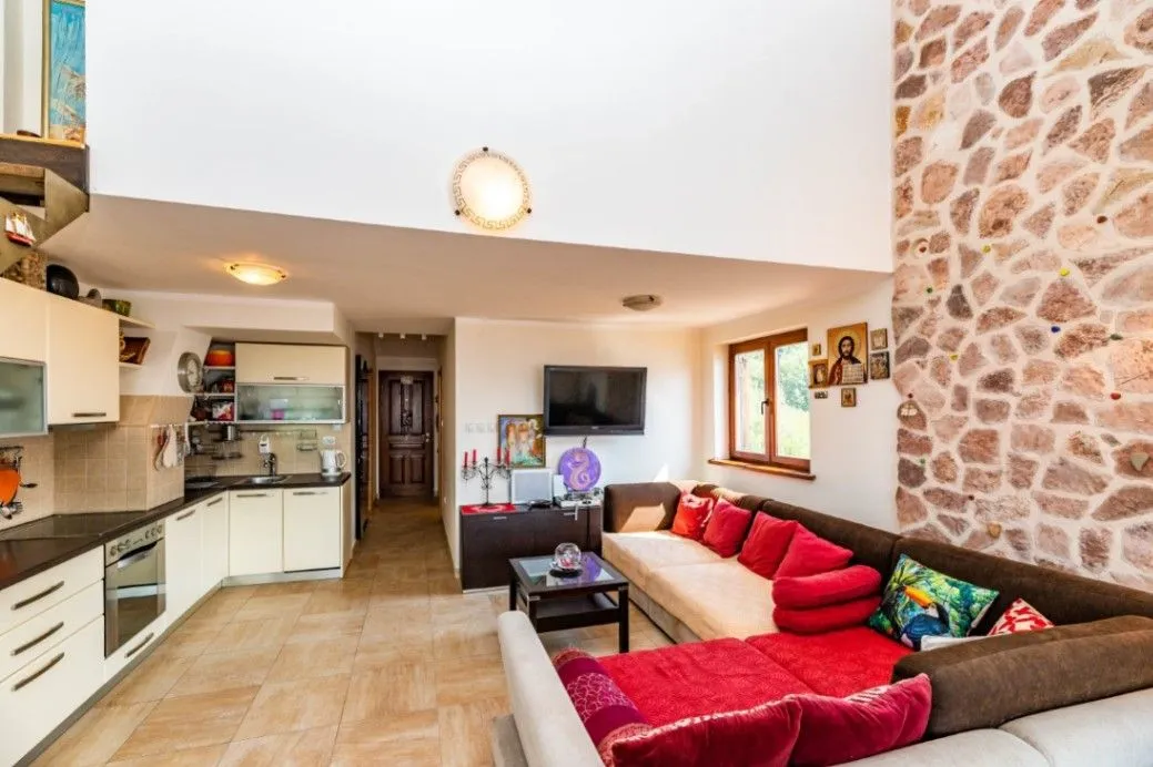 Sale, two bedroom apartment, 78m², Kamenari, Herceg Novi