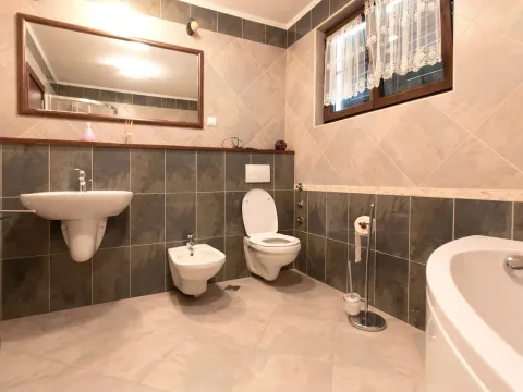 Sale, house, 235m², Kostanjica, Kotor - image 80