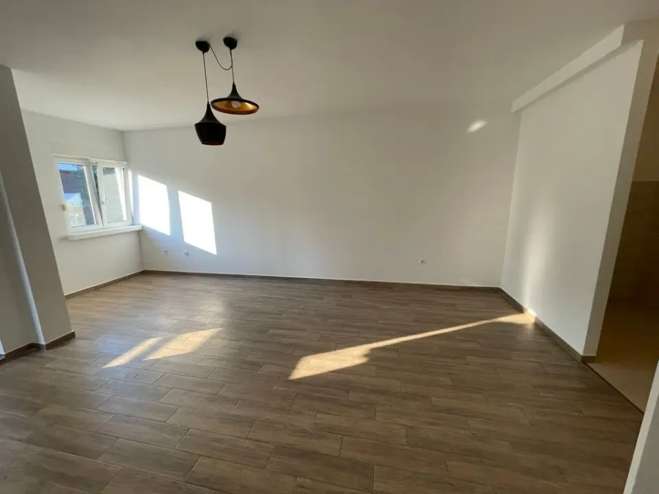 Rent, one bedroom apartment, 52m², Preko Morače, Podgorica