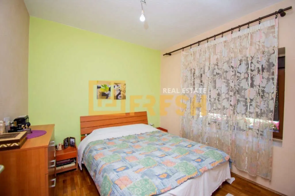 Sale, house, 300m², Donja Gorica, Podgorica
