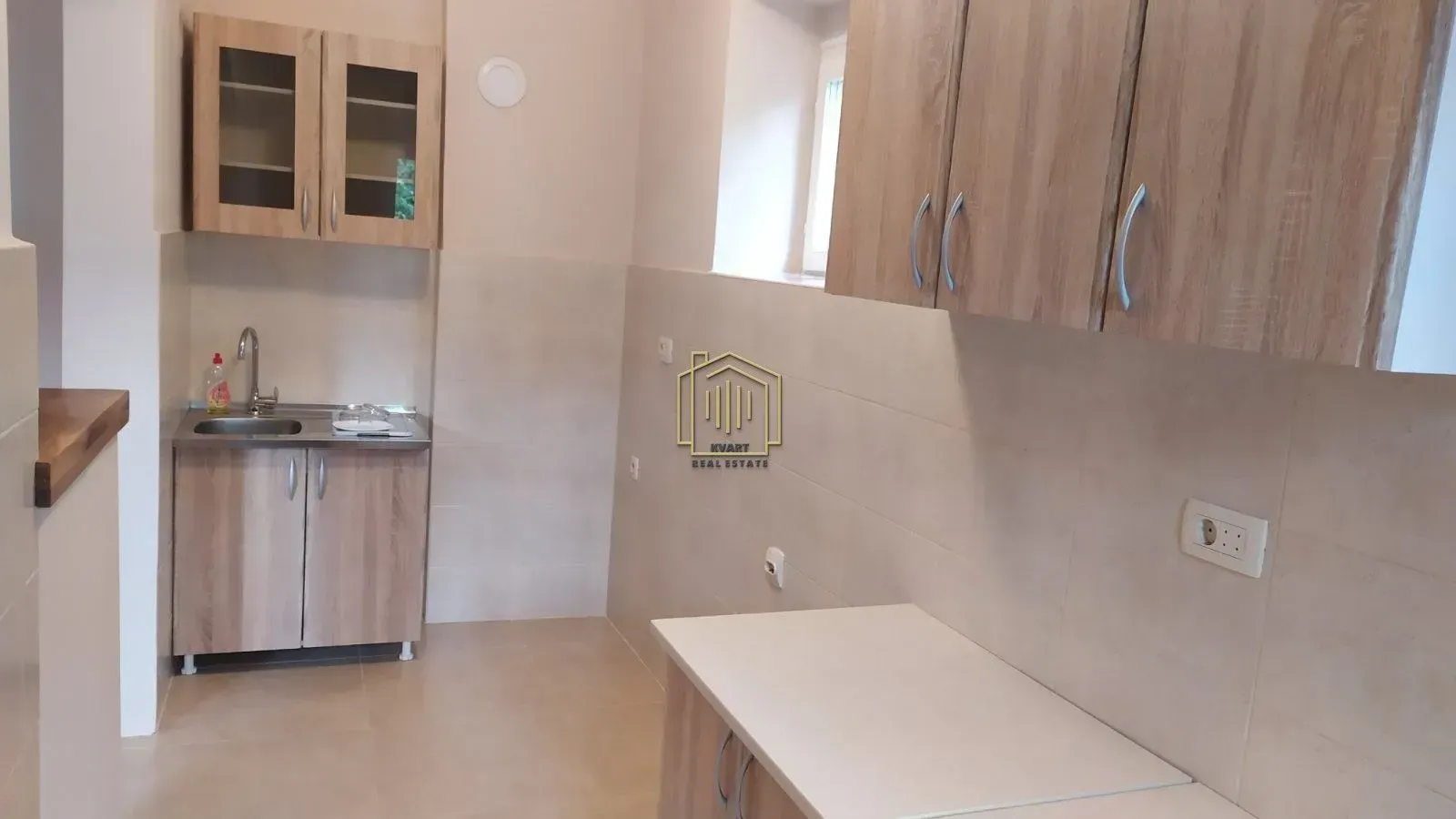 Rent, office space, 90m², Gorica C, Podgorica