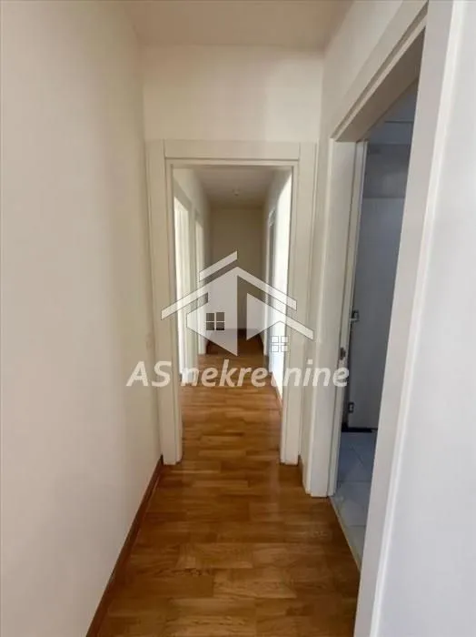 Rent, three bedroom apartment, 130m², Savski Venac, Beograd