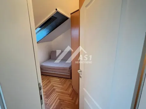 Izdavanje, četvorosoban stan, 67m², Grbavica, Novi Sad Sve Podlokacije - image 8