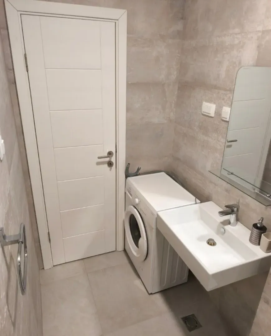 Izdavanje, garsonjera, 30m², Gorica C, Podgorica