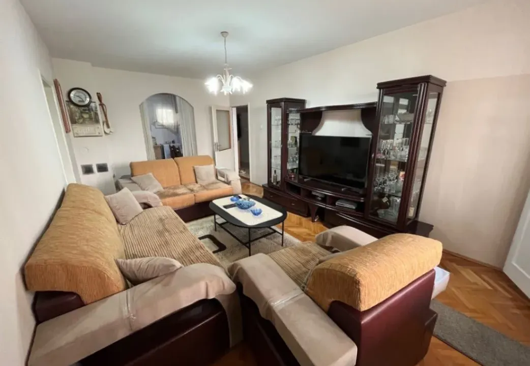 Prodaja, stan, 105m², Centar, Bar