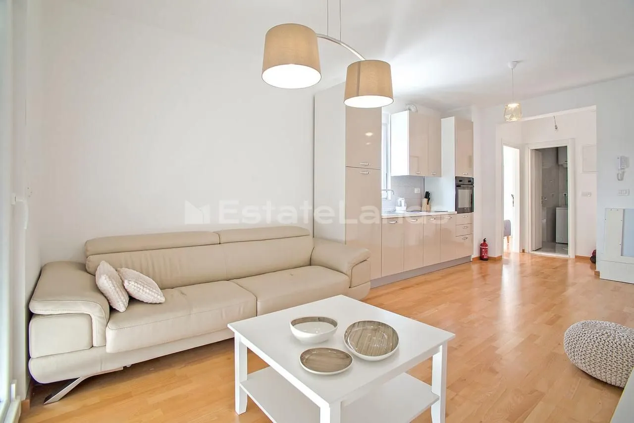 Rent, one bedroom apartment, 43m², Mažina, Tivat