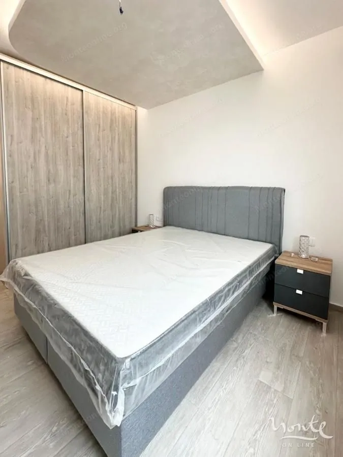 Sale, two bedroom apartment, 74m², Bečići, Budva