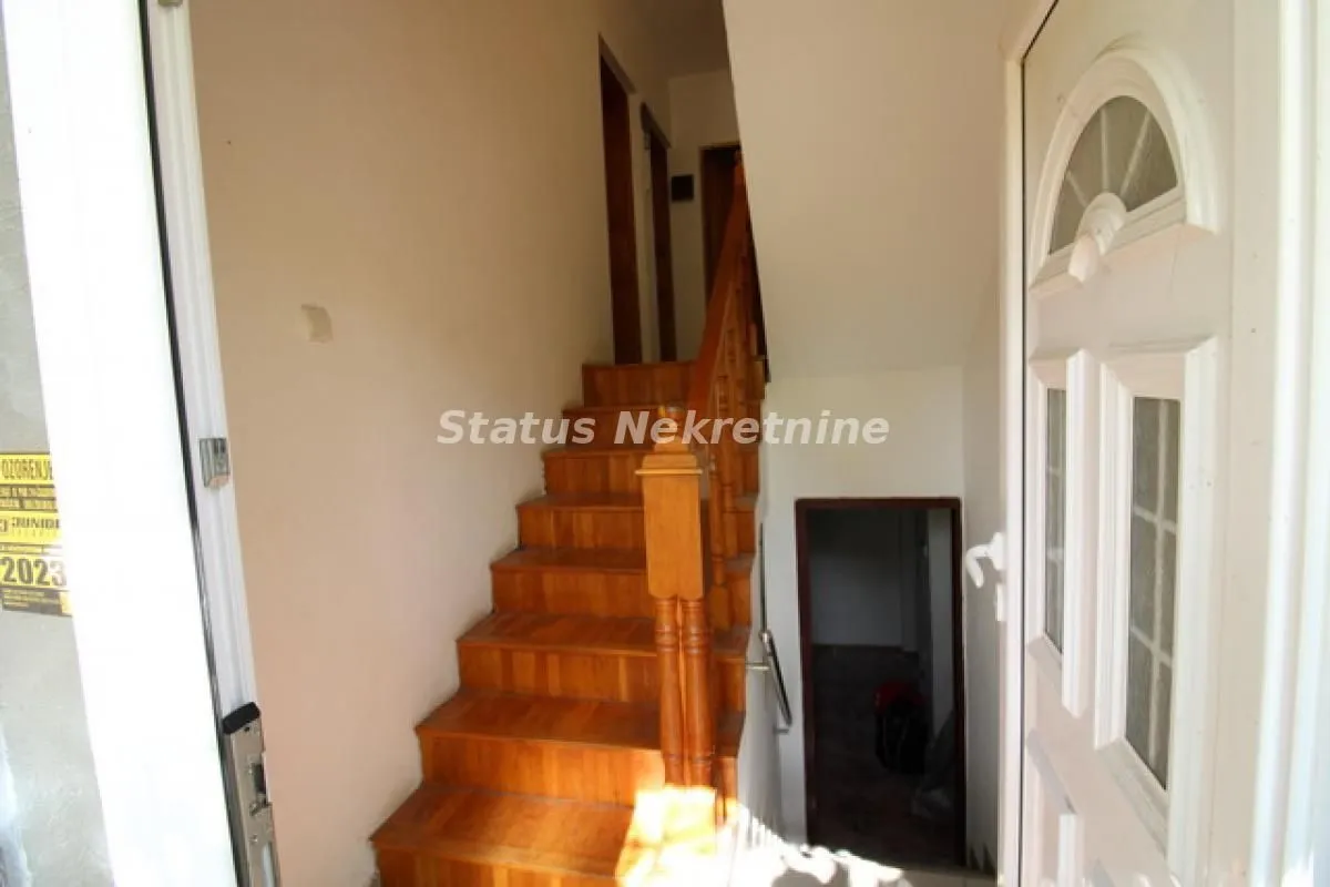 Prodaja, kuća, 332m², Zrenjanin, Srbija