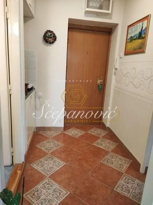Prodaja, jednosoban stan, 41m², Rotkvarija, Novi Sad Sve Podlokacije