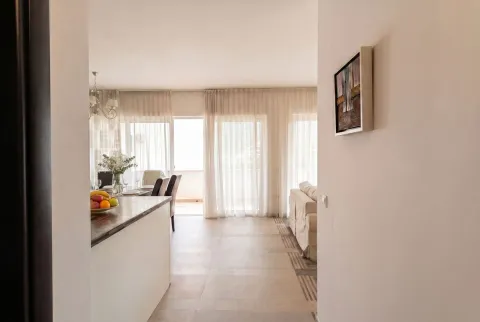 Prodaja, četvorosoban stan, 102m², Kumbor, Herceg Novi - image 9
